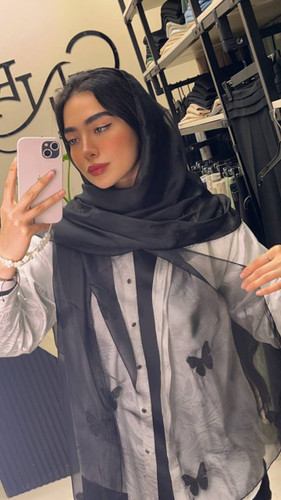 شال حریر گلدوزی طرح پروانه کد sm57